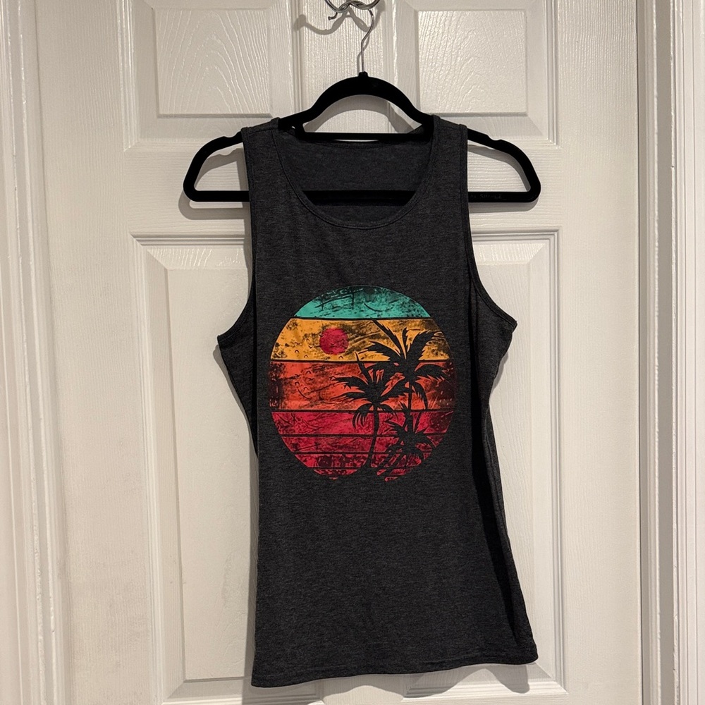 Gray Palm Tree Sunset Graphic Tank Top Beach Vacation Summer Women’s Medium - Picture 10 of 10